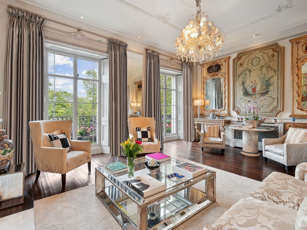 Property photo 2 of 32