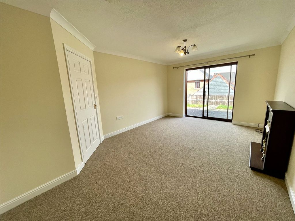 Property photo 2 of 8 Picture No. 03