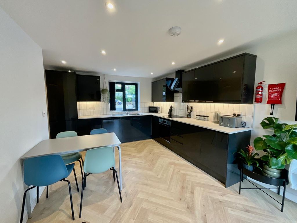 Property photo 2 of 10 Img_8869.Png