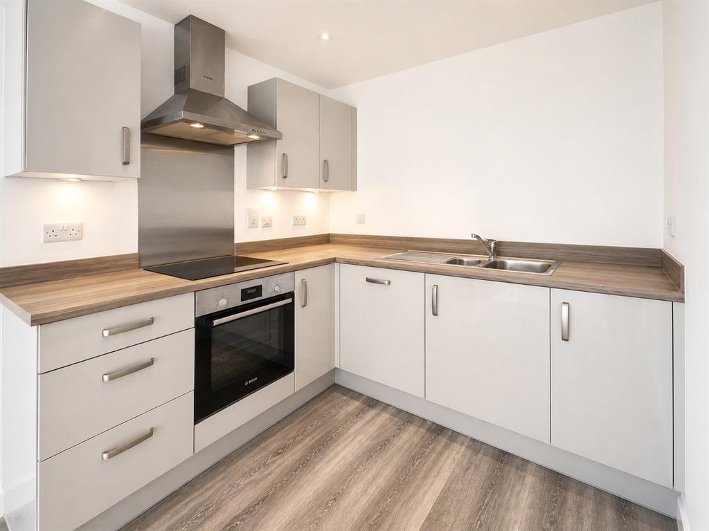 Property photo 2 of 6 Kit.Png