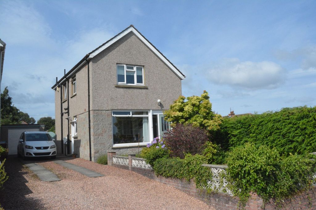 Property photo 1 of 21