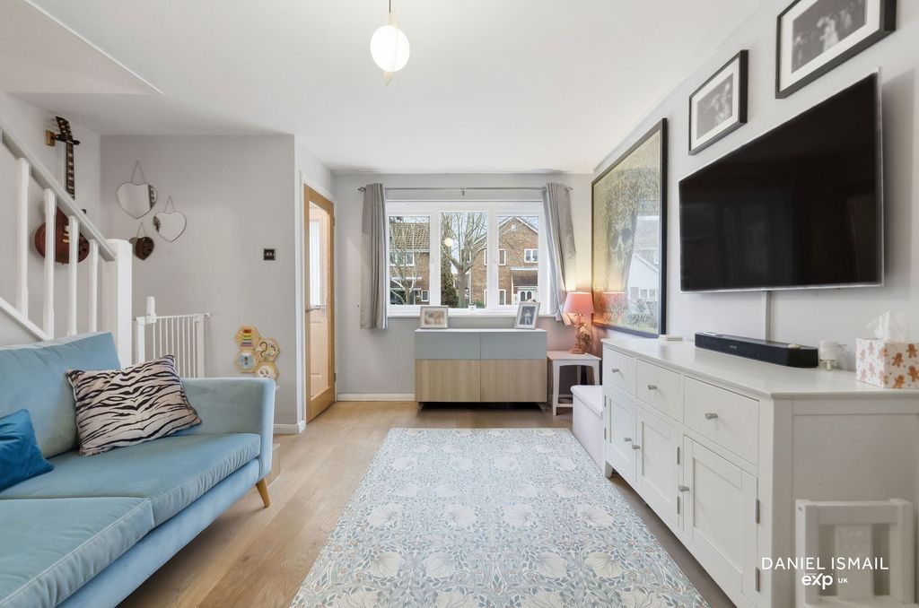 Property photo 3 of 19