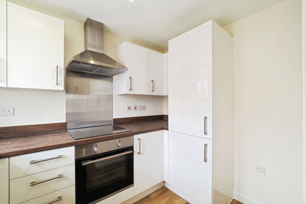 Property photo 2 of 15 Kitchen