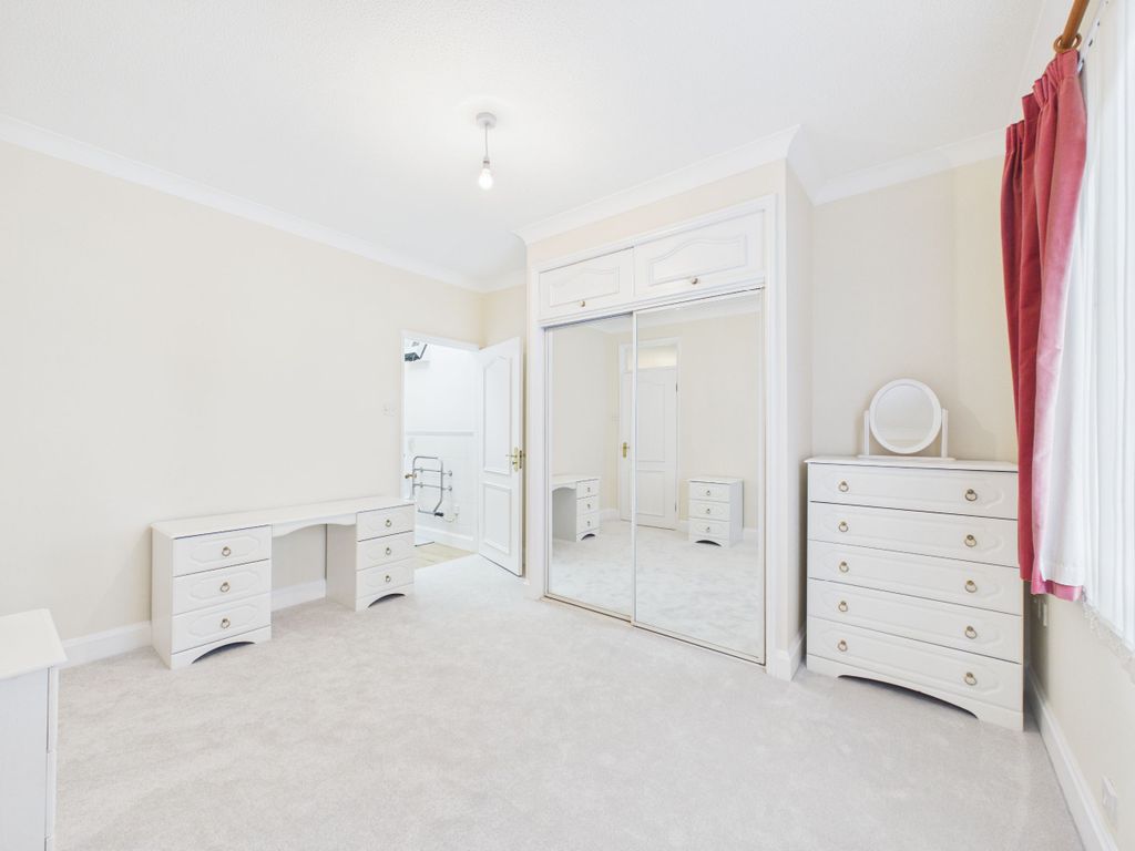 Additional image 7 of 3 bed flat for saleRedcliffe Court, Marine Drive, Preston TQ3