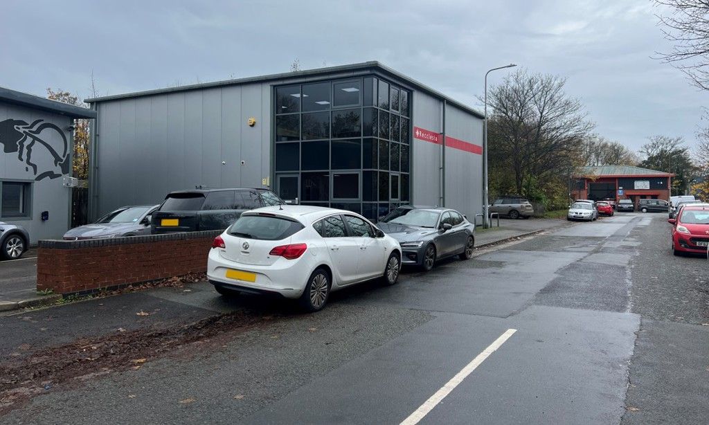 Property photo 1 of 5 Photo 5