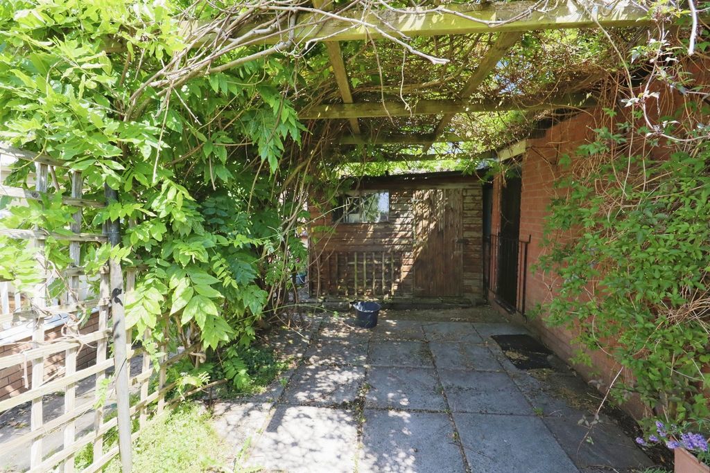 Property photo 3 of 16