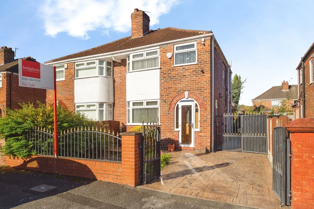 Property photo 1 of 21 Pbox-Img.Jpg