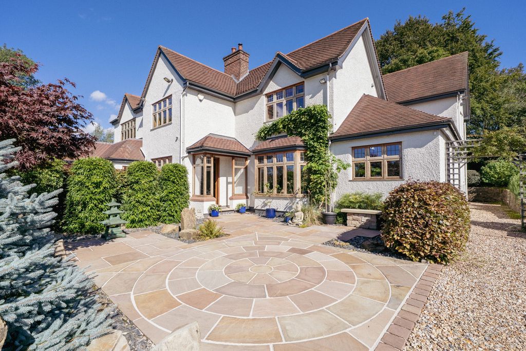 Property photo 2 of 48