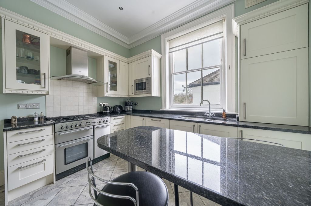 Property photo 2 of 17 Floorplan