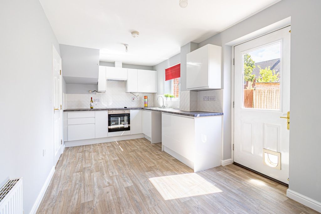 Property photo 2 of 21 5379961
