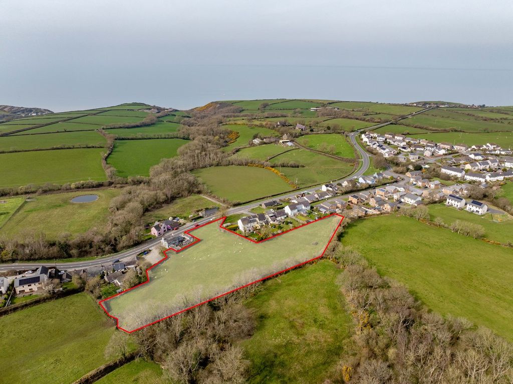 Property photo 3 of 13