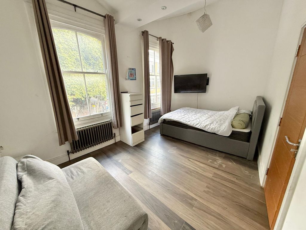 Property photo 1 of 7 1-Bedroom Flat For Rent Near Hoxton And Shoreditch