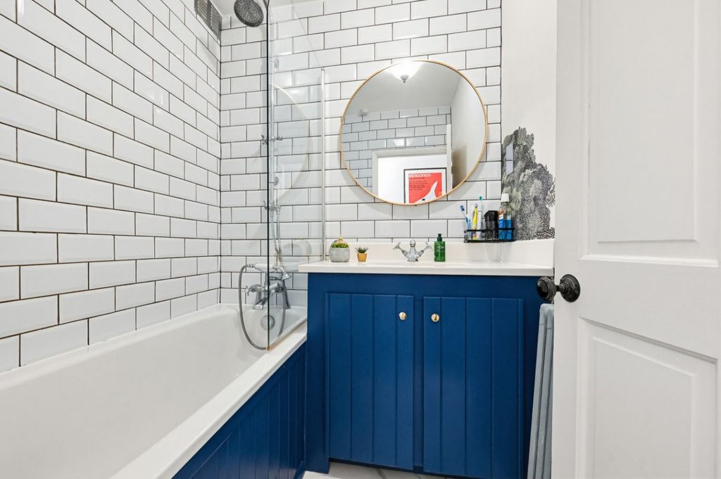 Property photo 3 of 26 Picture No. 24