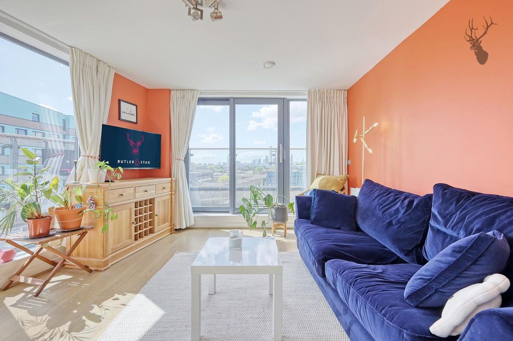 Property photo 3 of 16