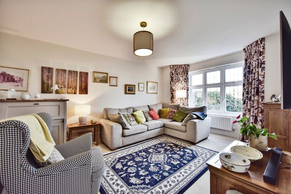 Property photo 2 of 20 Fbb_3186Edit