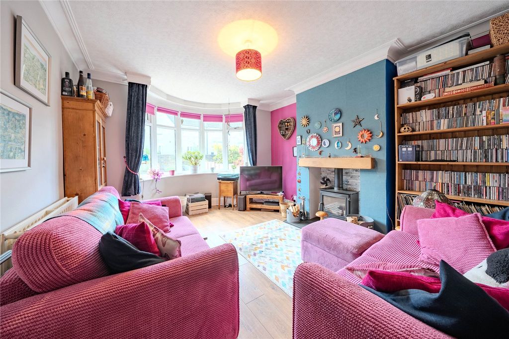 Property photo 2 of 18 Picture No. 09