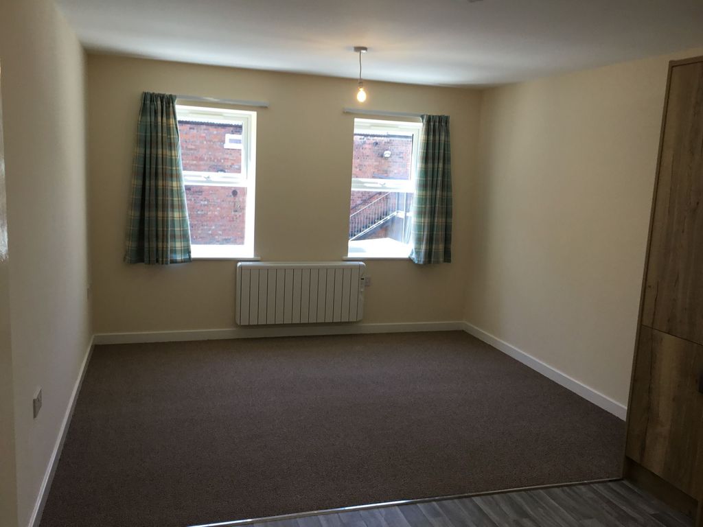 Property photo 3 of 6