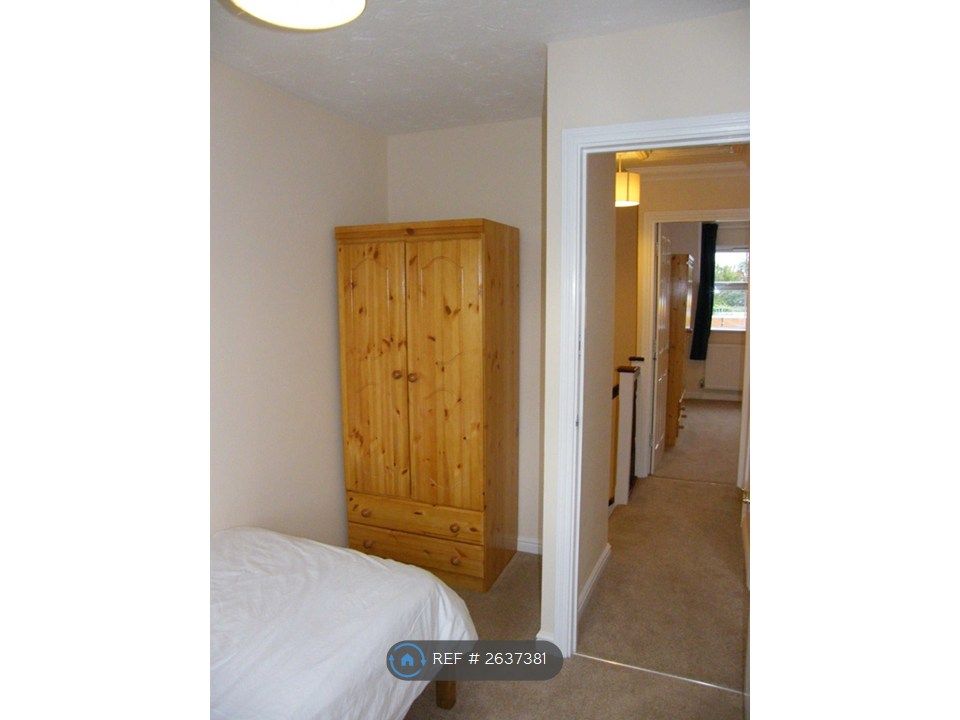 Property photo 2 of 9 Bedroom 6