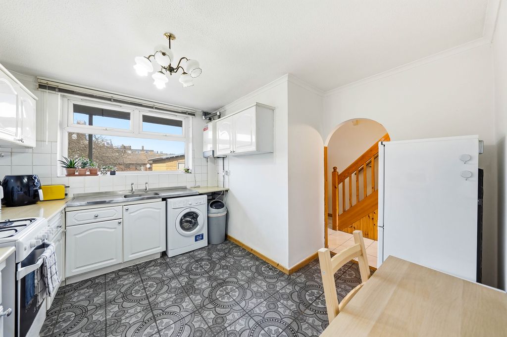Property photo 3 of 18 Photos-22.Jpg