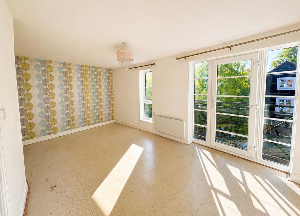 Property photo 3 of 11 4.Png