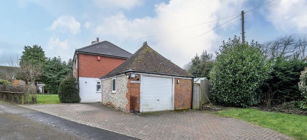 Property photo 3 of 14