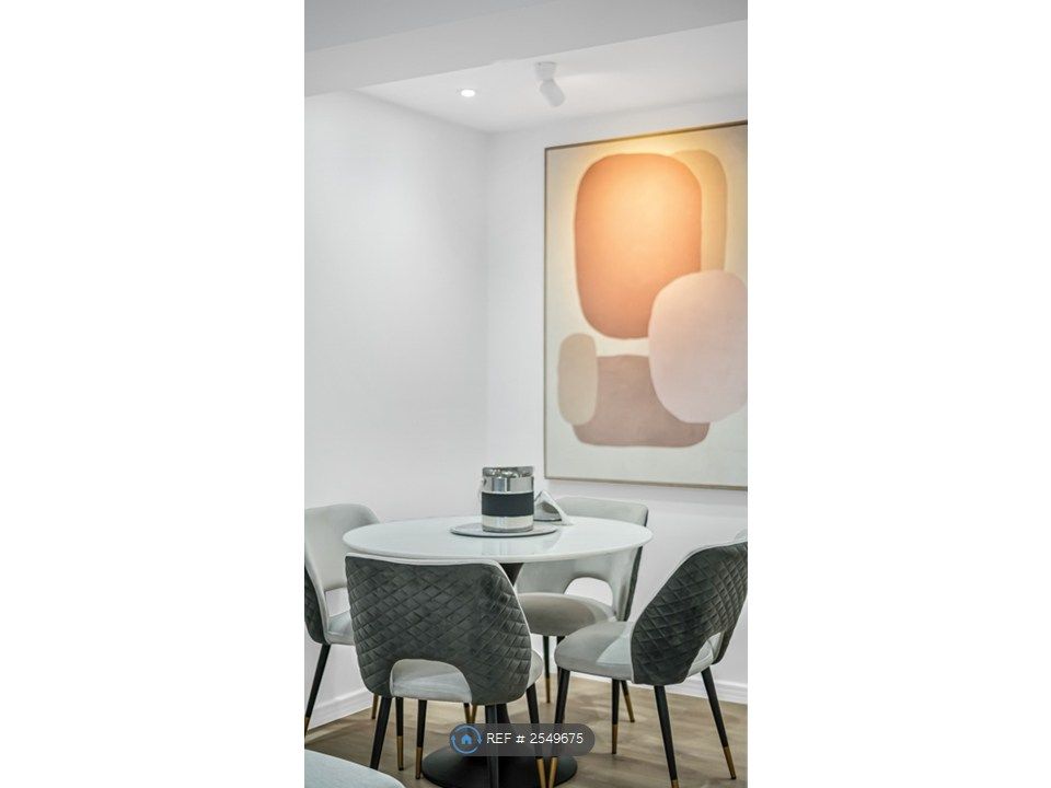 Property photo 2 of 11 Dining Area