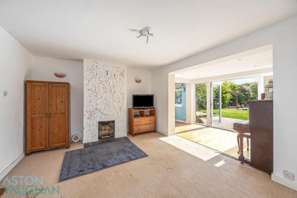 Property photo 2 of 24