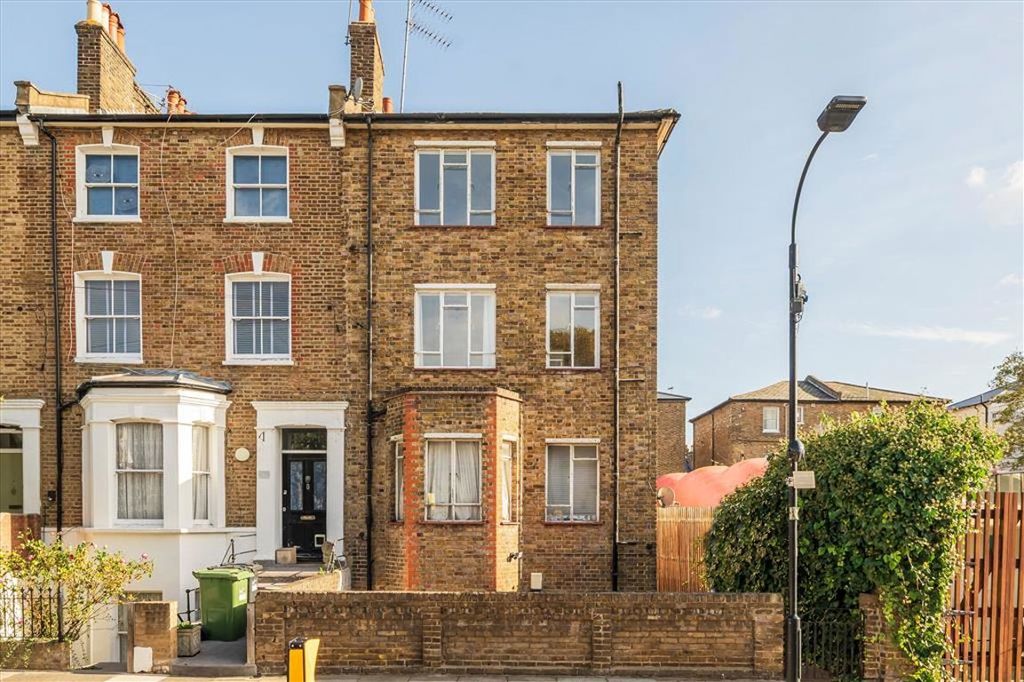 Property photo 1 of 6