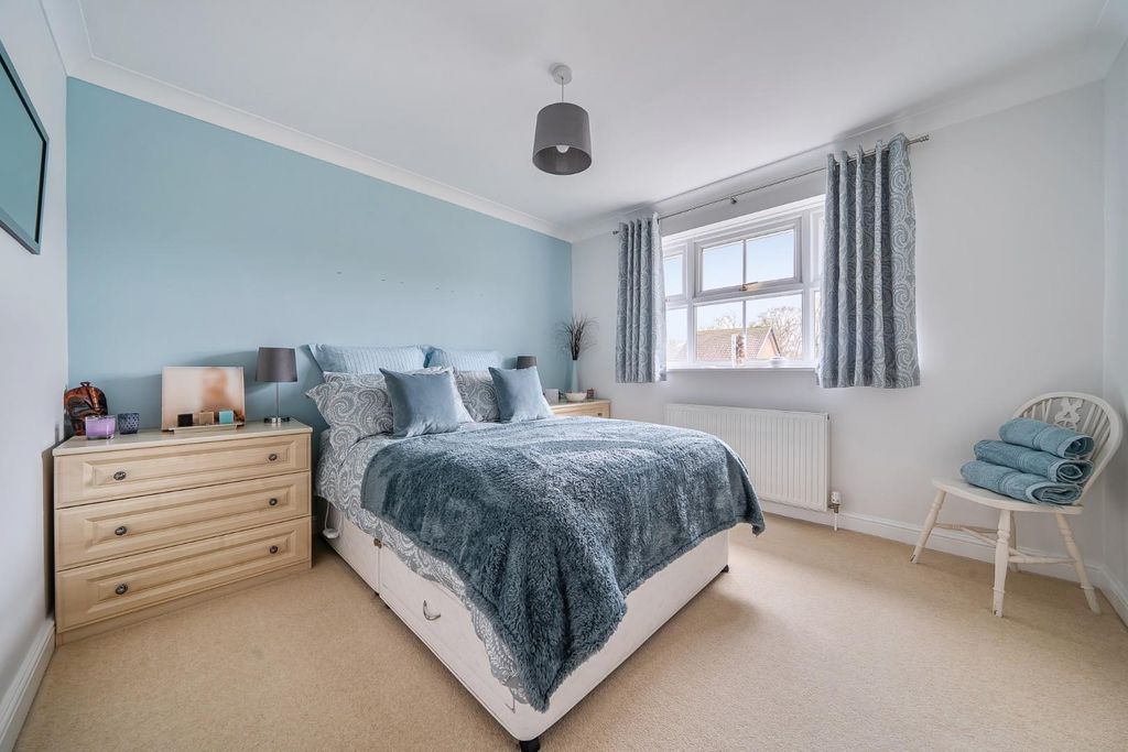 Property photo 3 of 18 Sapphire 1 .Jpg