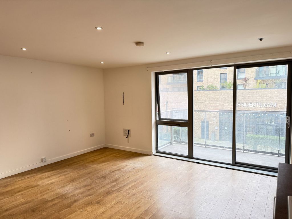Property photo 3 of 11