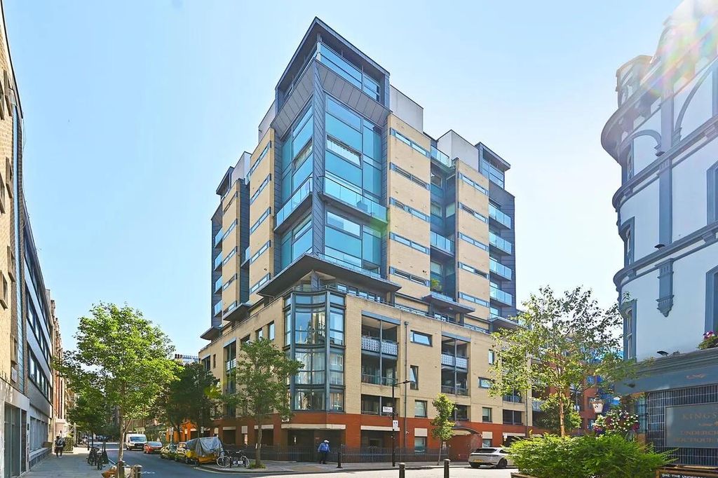 Property photo 1 of 1 Front (Exterior)