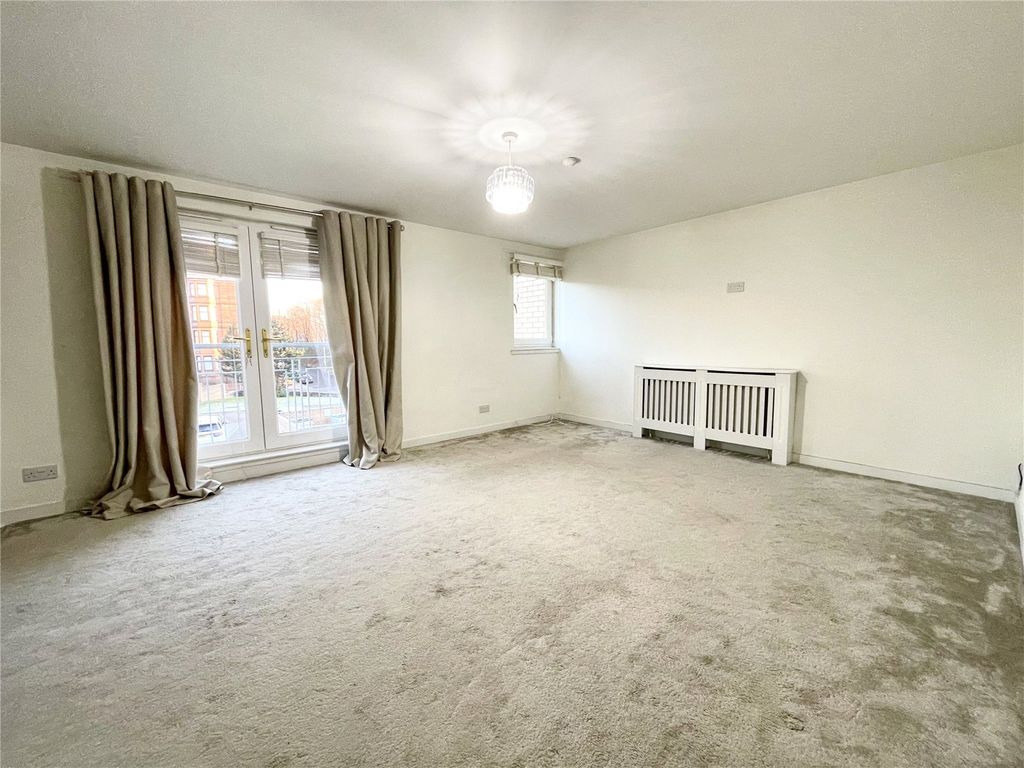 Property photo 2 of 15 Picture No. 13