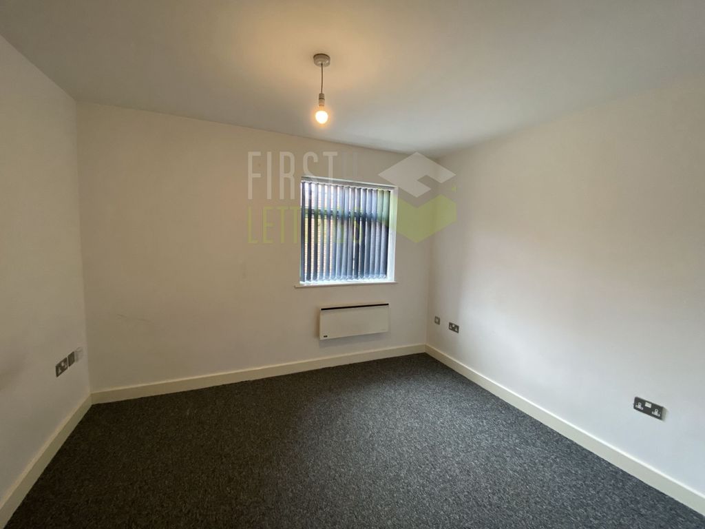 Property photo 3 of 5 Bedroom