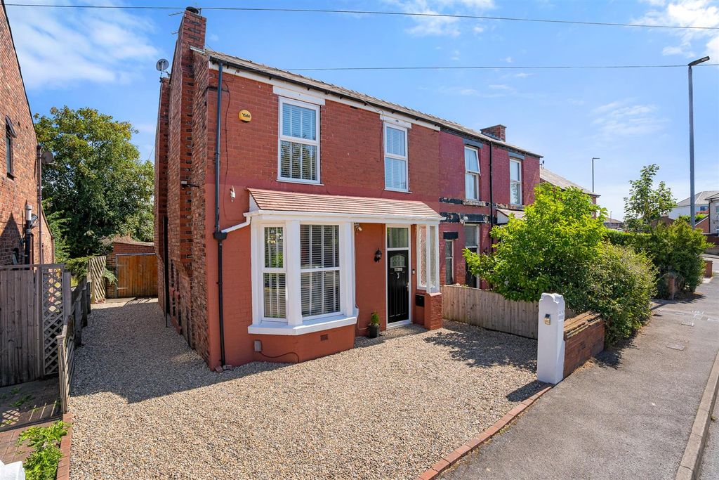 Property photo 1 of 31 112 St James Road-51.Jpg