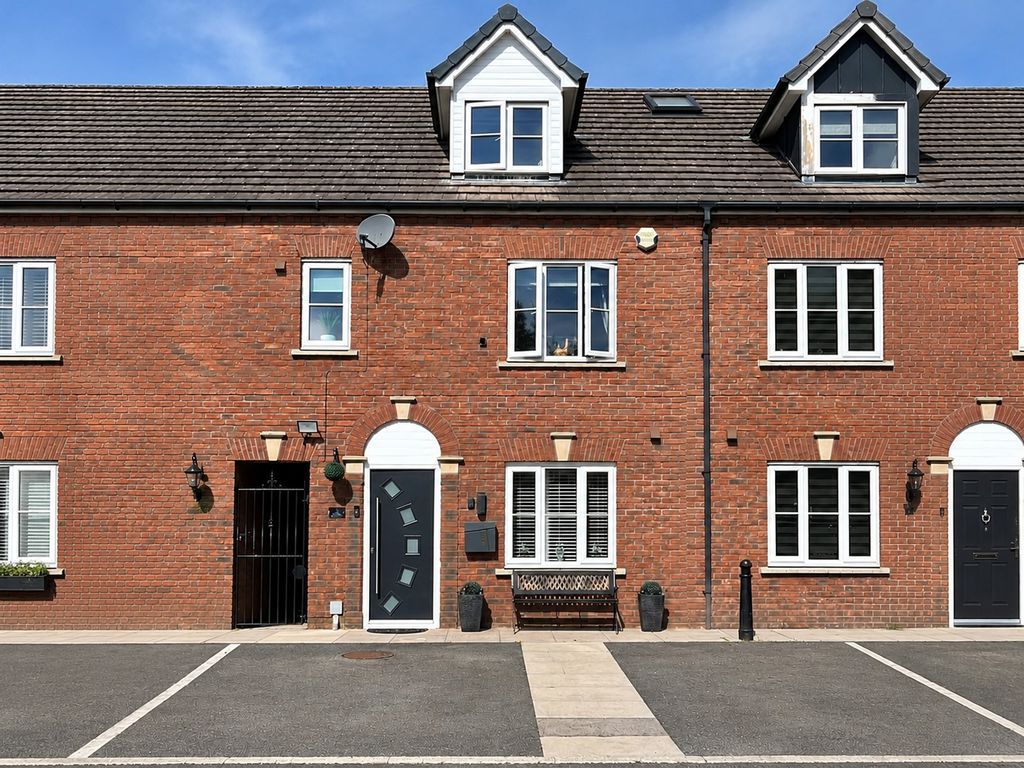 4 bed town house for saleAtlas Fold, Bury BL8