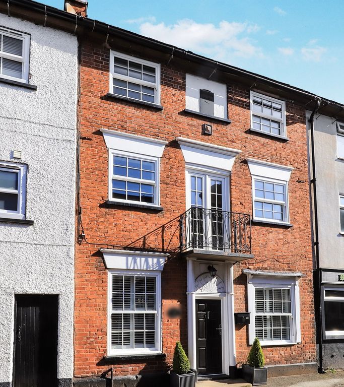 Property photo 1 of 19