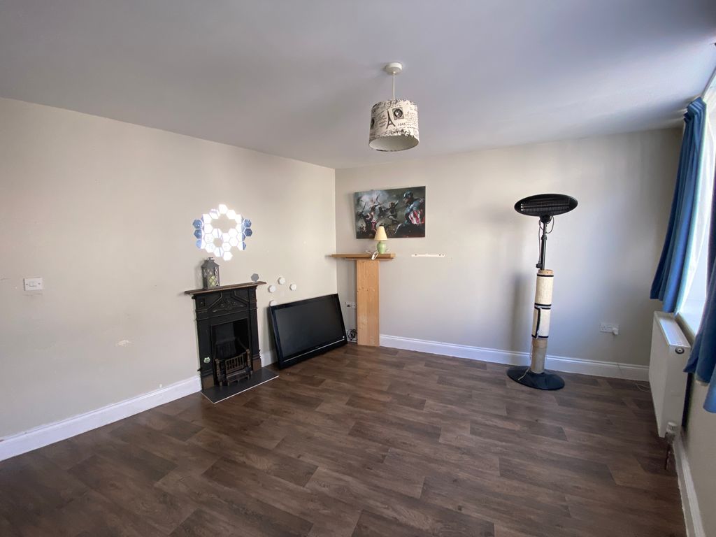Property photo 3 of 3