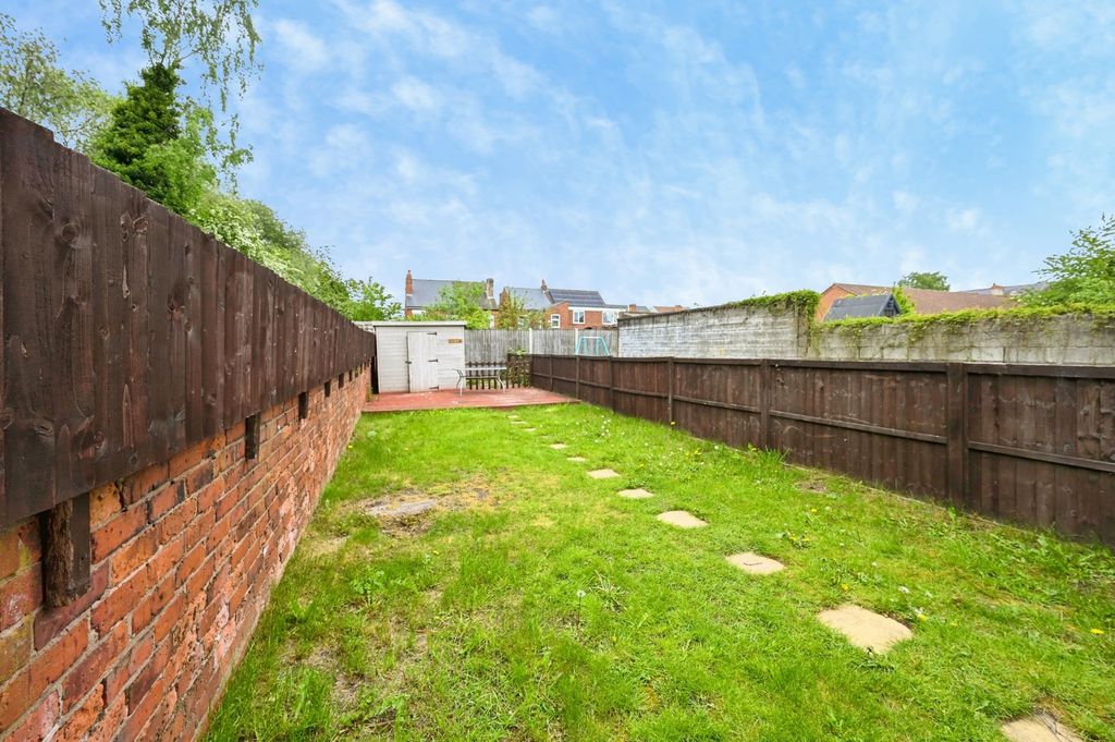 Property photo 3 of 12 Garden