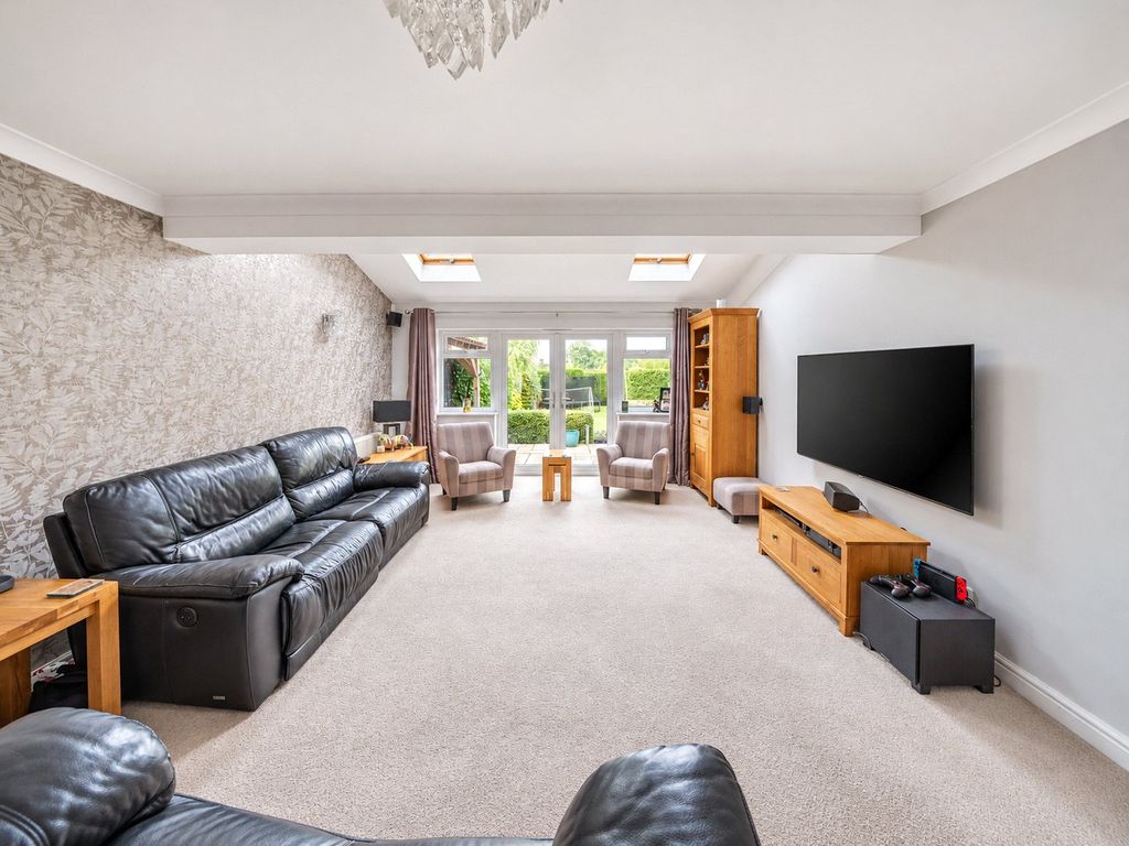 Property photo 2 of 21 Picture No. 33