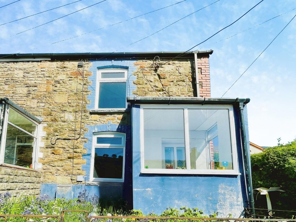 Property photo 1 of 6 External
