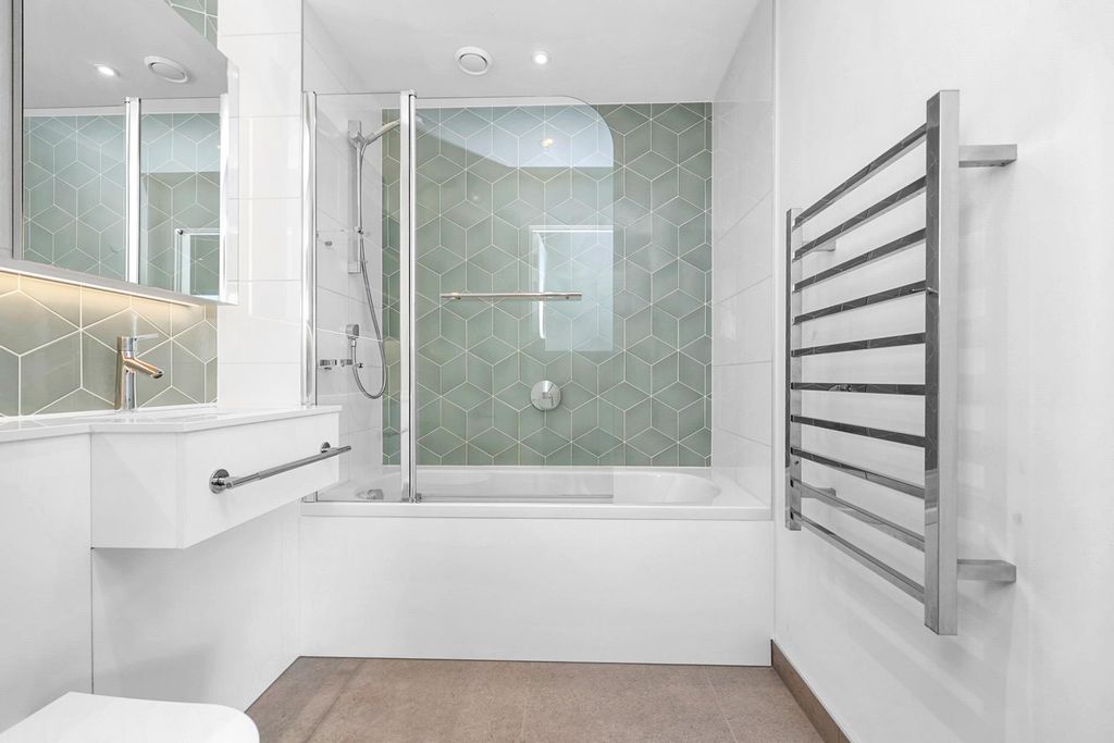 Property photo 3 of 3