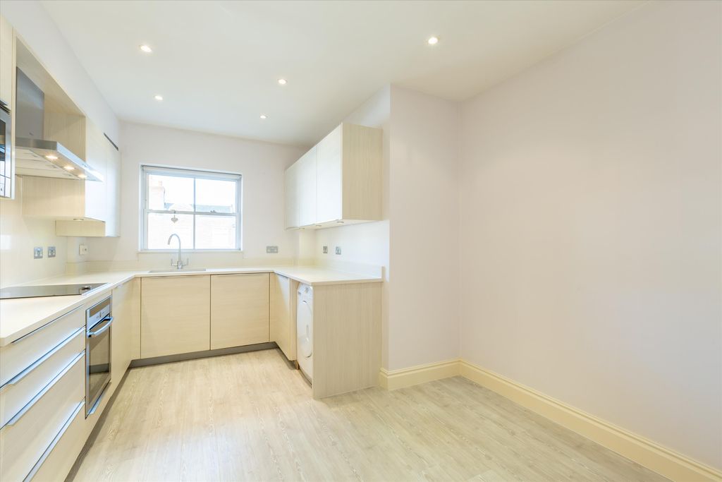 Property photo 2 of 10 Image