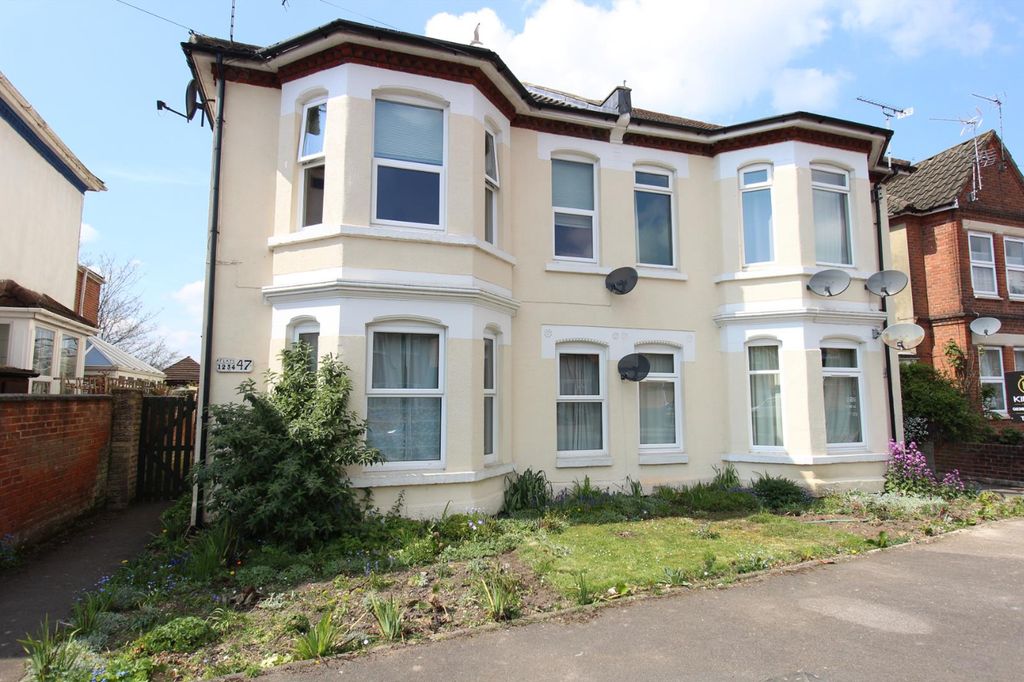 Property photo 1 of 5