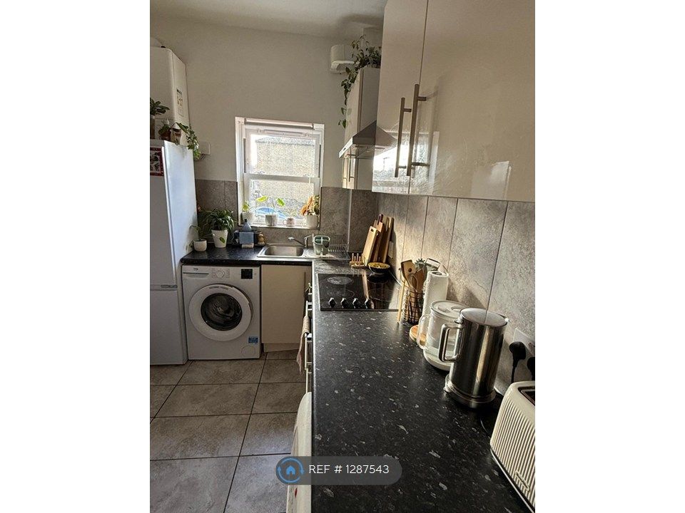 Property photo 3 of 25