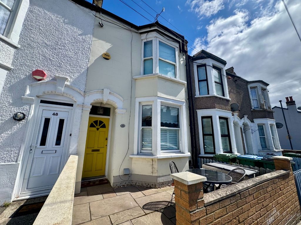 Property photo 1 of 18 5152550