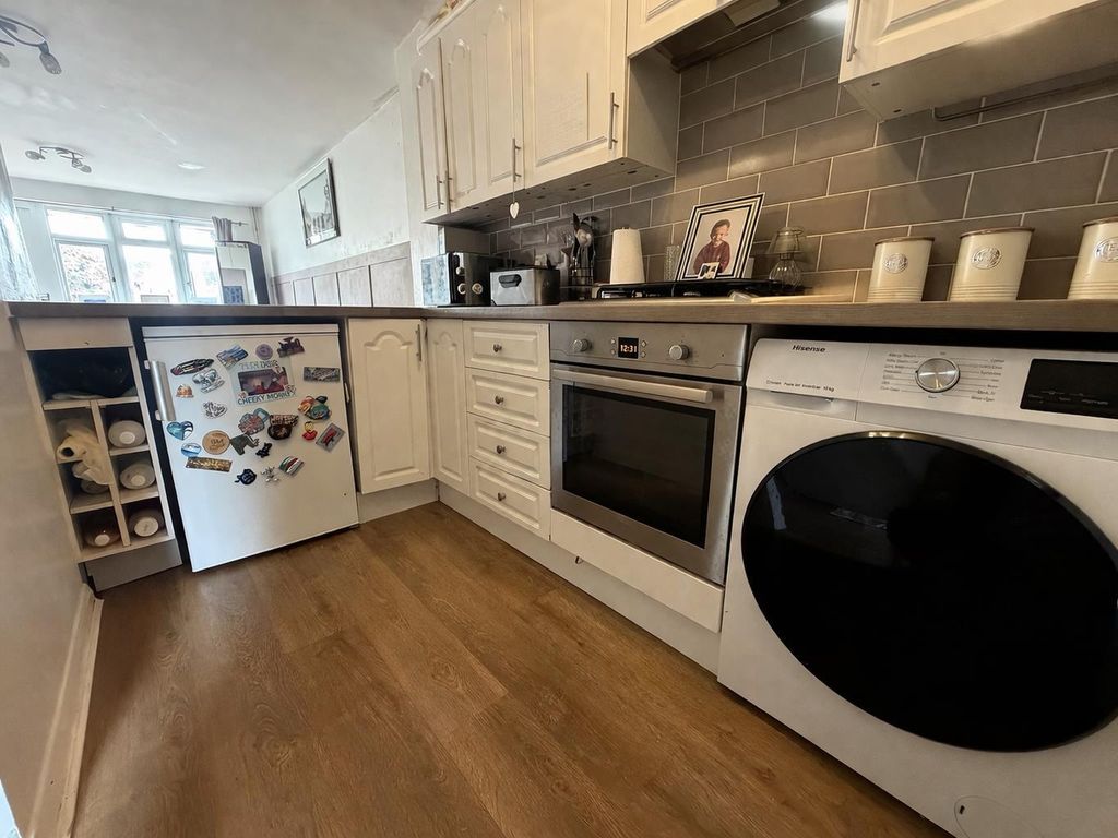 Property photo 3 of 14 6.Png