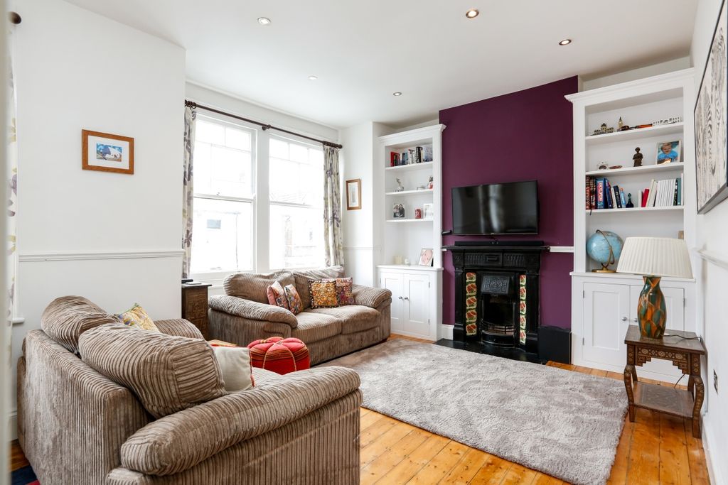 Property photo 1 of 11 Reception Room