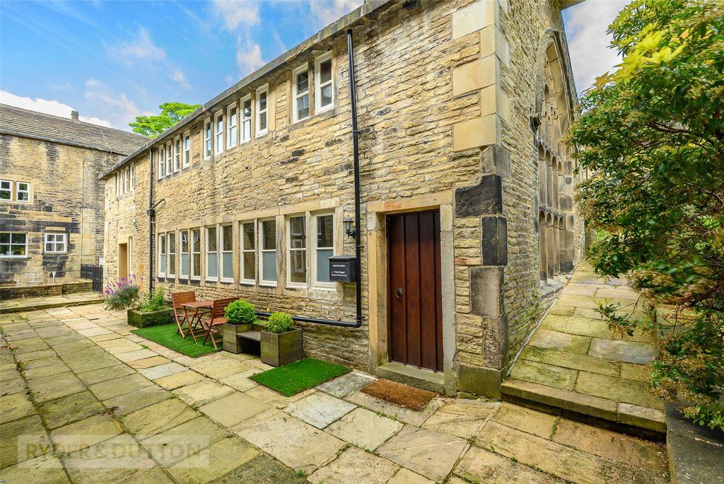 Property photo 1 of 23 Picture No. 01