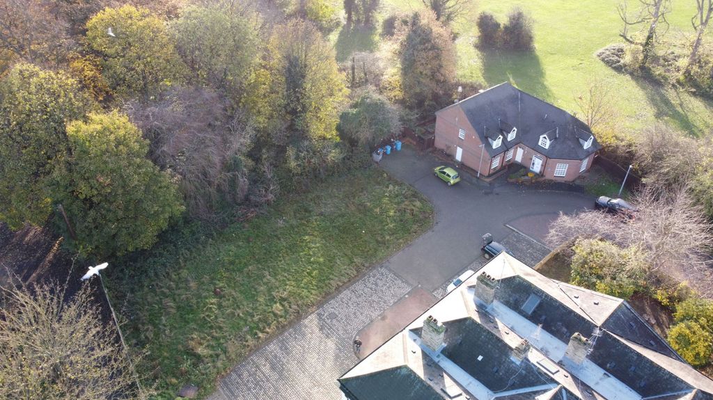 Property photo 3 of 11