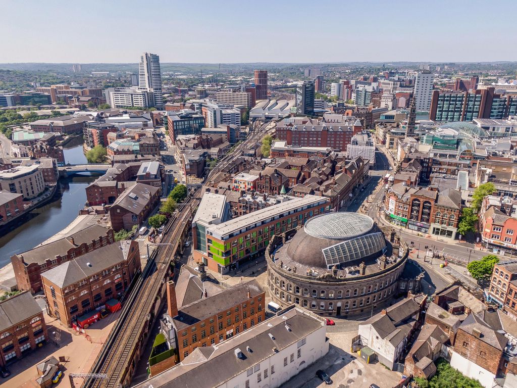 Property photo 1 of 5 500Badca-81F0-4c0A-8125-278Da581F53d.Jpg